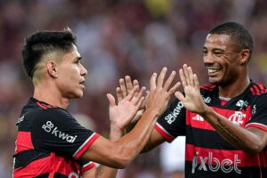 De La Cruz é mais um desfalque para o Flamengo contra o Vasco