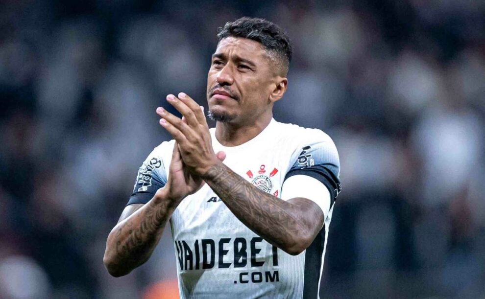 Ex-Corinthians, Paulinho segue livre no mercado e sem clube