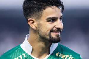 Flaco dá a volta por cima no Palmeiras e participa de um a cada dois jogos do time do Verdão em 2024