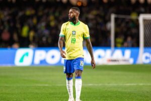 Gerson entra em campo e Seleção Brasileira perde para o Paraguai