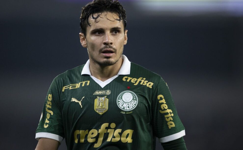 Palmeiras tem reunião entre Raphael Veiga e Abel Ferreira 