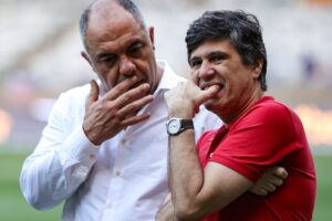 Reunião na sexta-feira (13) no Flamengo decidiu sobre chegada de novo centroavante 