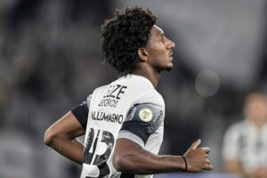 Talles Magno foi substituído no Corinthians e Ramón Díaz é direito ao explicar troca 