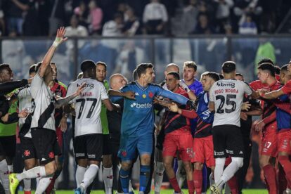 Vasco é multado em R$ 10 mil após confusão no Brasileirão